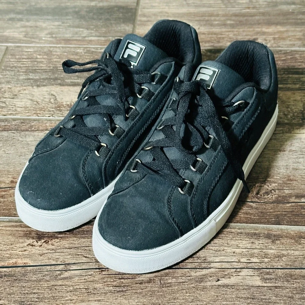 FILA Men's Low Top Casual Shoes Size 9.5 #5SC60184-003 Black with White Soles